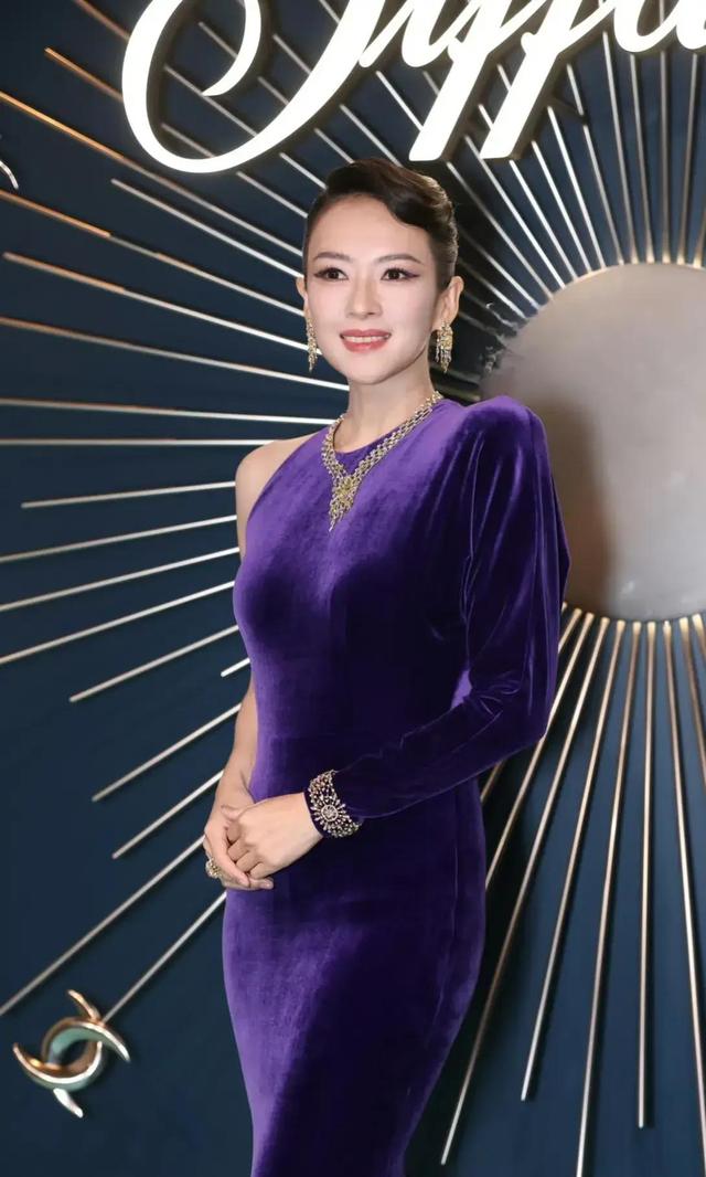 九游娱乐app下载-风云再聚首，豪门对决谁主沉浮？