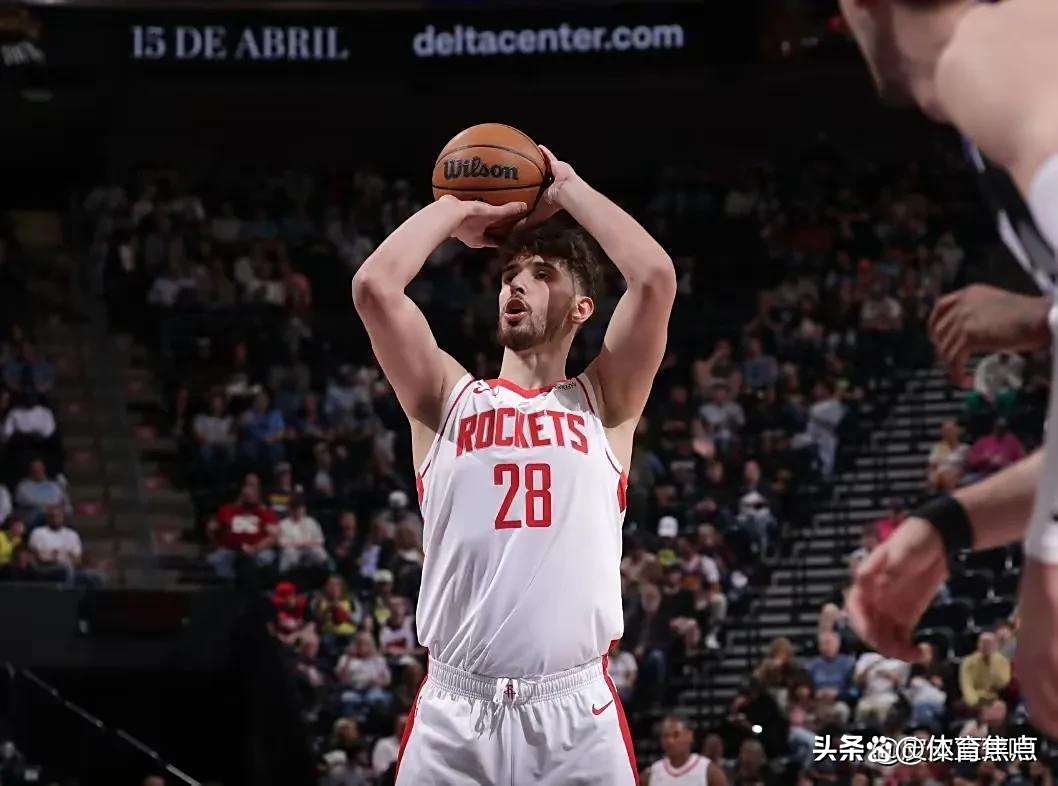 火箭客场险胜爵士,继续保持强劲状态 火箭客场险胜爵士,继续保持强劲状态