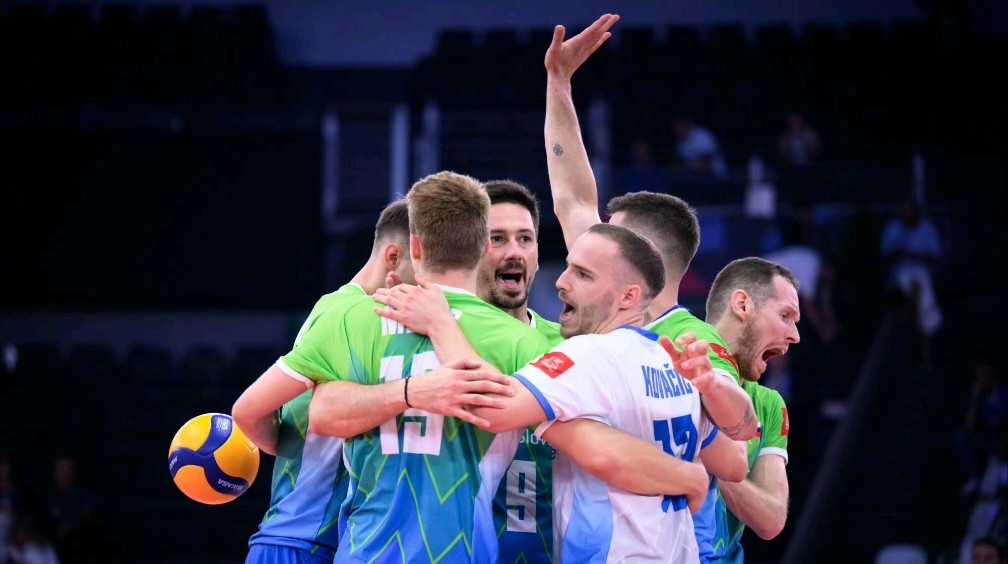 斯洛文尼亚队夺得胜利,晋级到了下一轮比赛 斯洛文尼亚队夺得胜利,晋级到了下一轮比赛