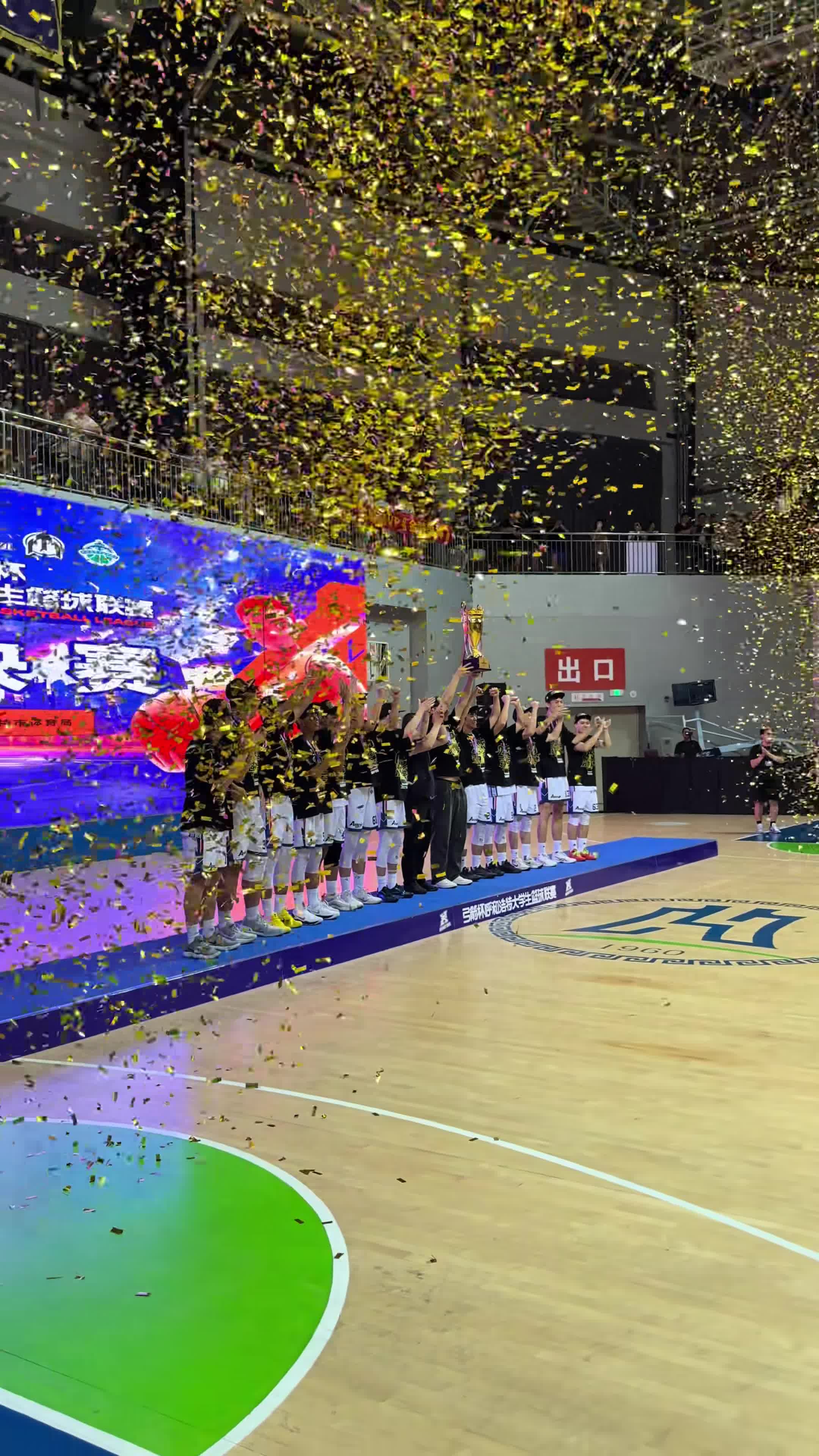 内蒙古篮球比赛选手风采独特 内蒙古篮球比赛选手风采独特