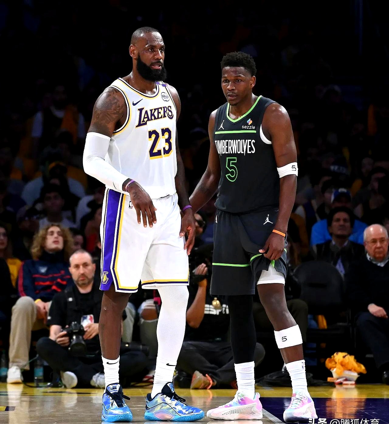 九游体育官方入口-骑士胜灰熊,詹姆斯全方位发挥