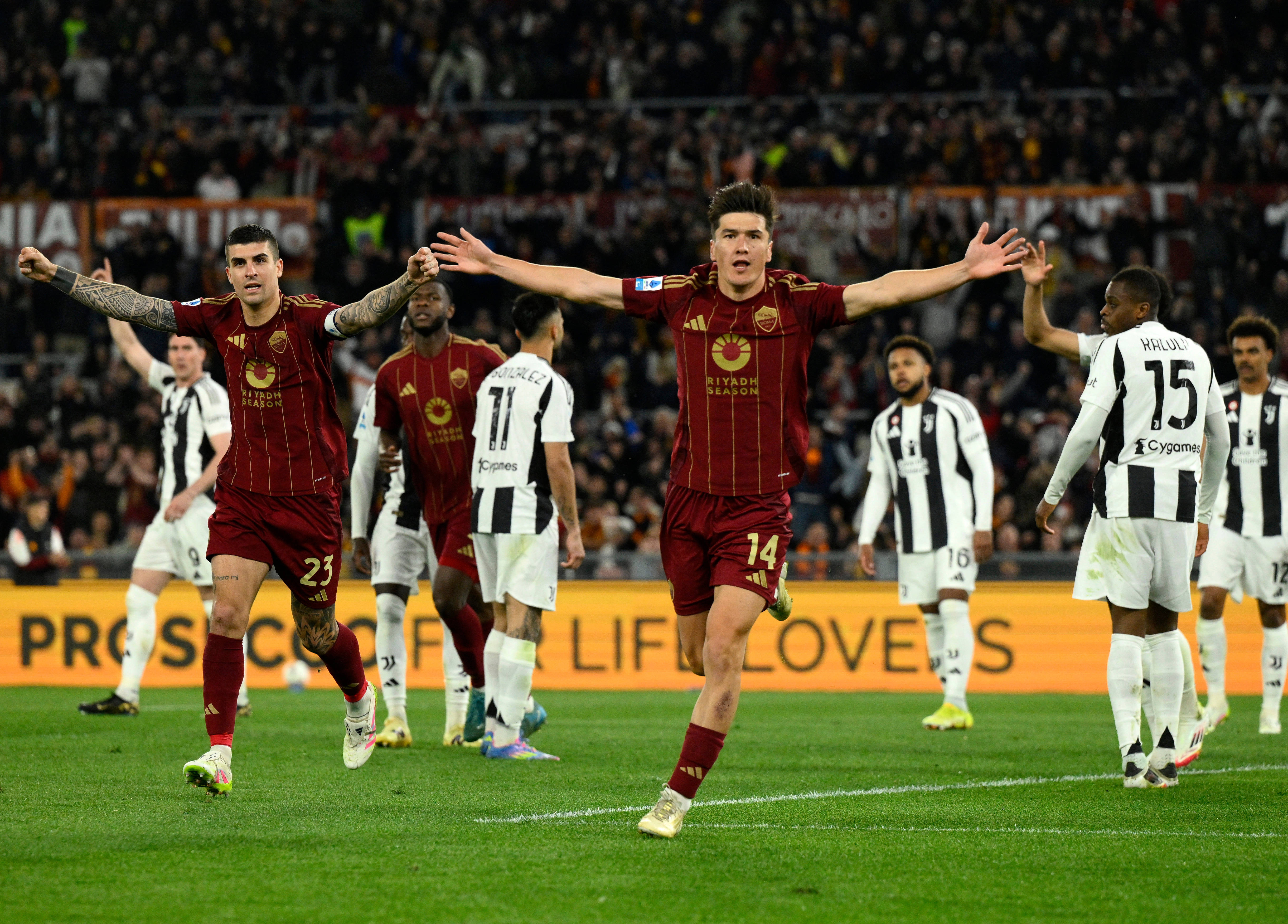 拉齐奥继续领跑,稳坐意甲榜首 拉齐奥继续领跑,稳坐意甲榜首