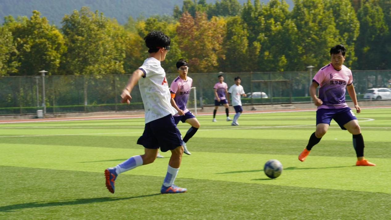 九游APP-足球风云再现中国足球联赛掀开新篇章