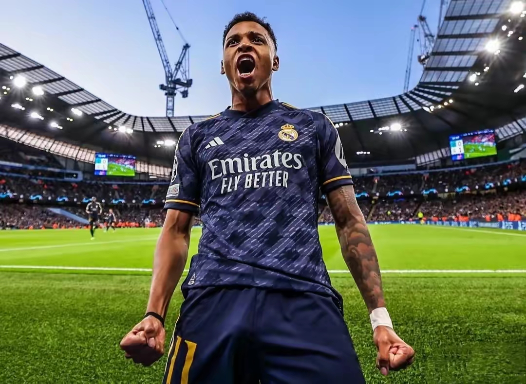 九游官网-皇马凭借两记点球逆转曼城,晋级欧冠四强。