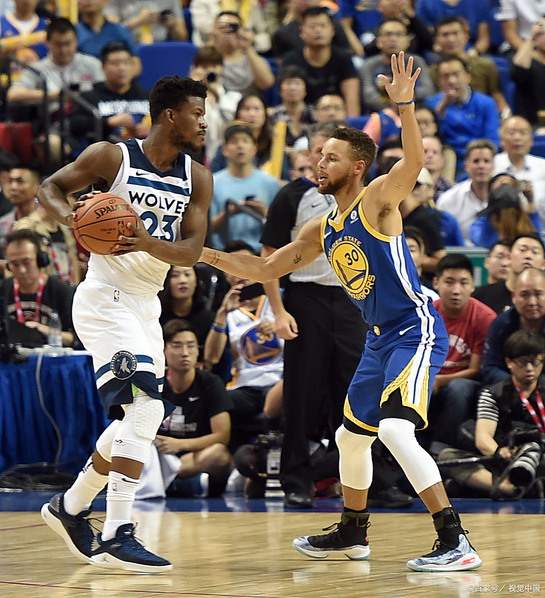 勇士主场惊险逆转灰熊,库里大号三分绝杀的简单介绍 勇士主场惊险逆转灰熊,库里大号三分绝杀的简单介绍