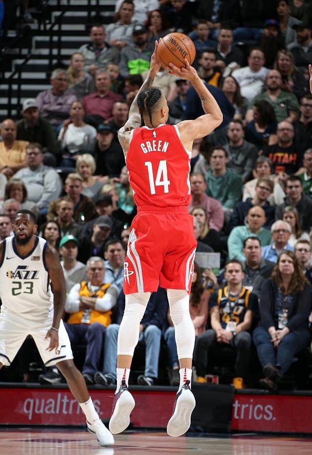 火箭横扫快船,晋级四强 火箭横扫快船,晋级四强