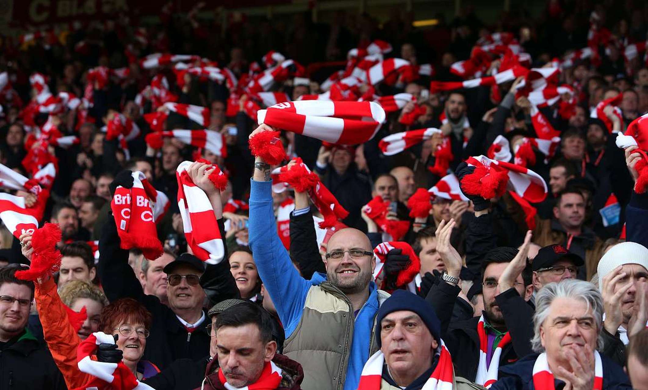 九游娱乐-拜仁慕尼黑再度展示无敌之力,轻松击败弗赖堡保持不败纪录