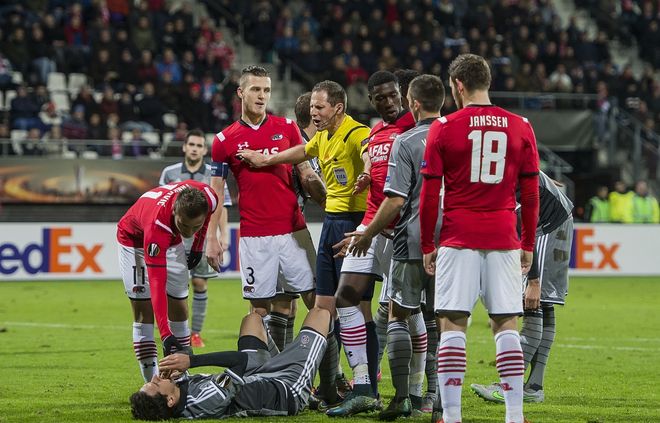 韧性十足，东部队伍面对困难表现出色的简单介绍